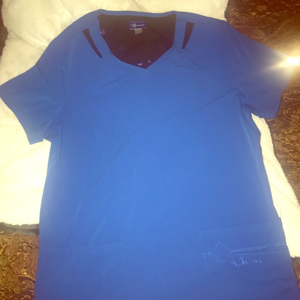 Medium sapphire scrub top